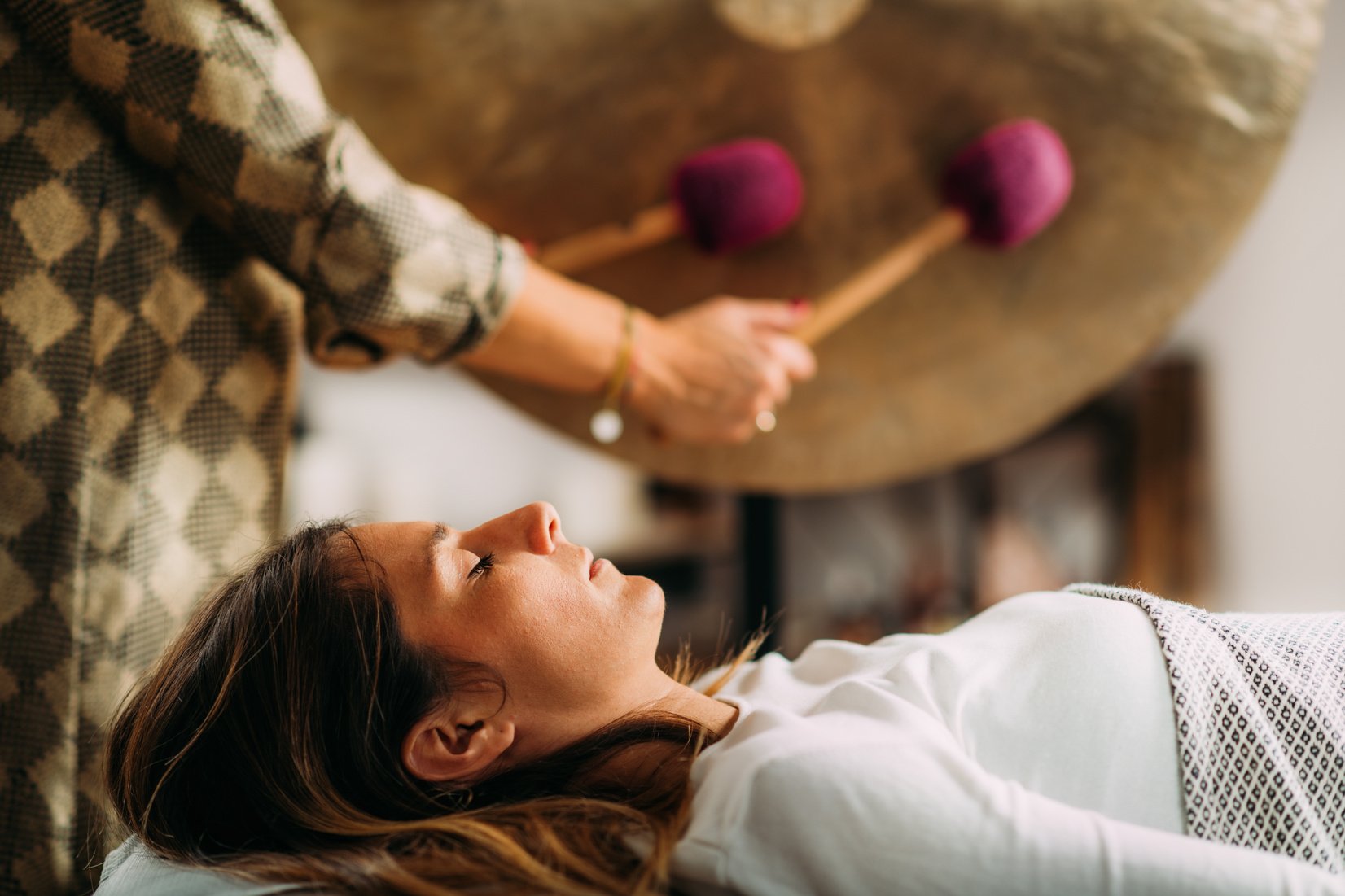 Sound Bath Therapy, Playing Gong